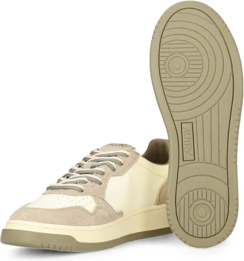 Autry Medalist sneakers met geperforeerde details en vlakken Beige - Foto 2