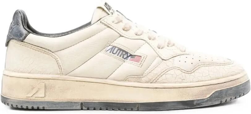 Autry Medalist Super Vintage low-top sneakers met logo-patch Wit