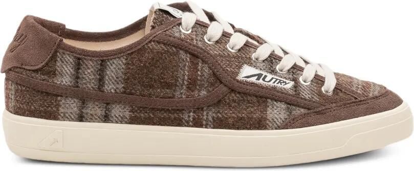 Autry Windscape low sneakers in brown and chocolate check-print fabric and suede Bruin