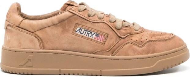 Autry Low-top sneakers Bruin
