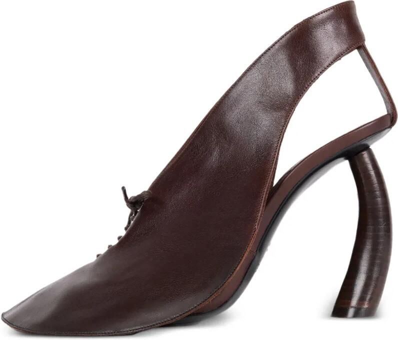 A.W.A.K.E. Mode Lauren pumps met veters Bruin