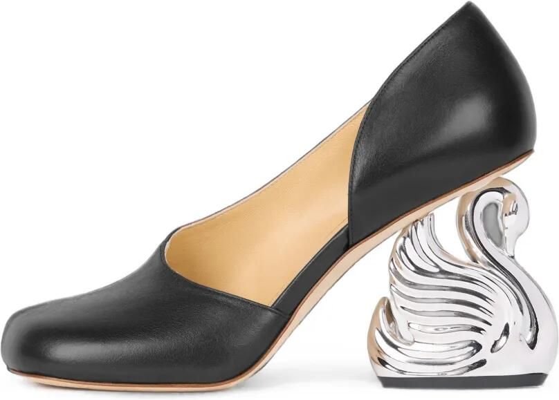 A.W.A.K.E. Mode Pumps met zwaanhak Zwart - Foto 4