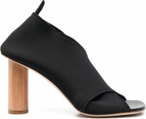 A.W.A.K.E. Mode Pumps met open neus Zwart