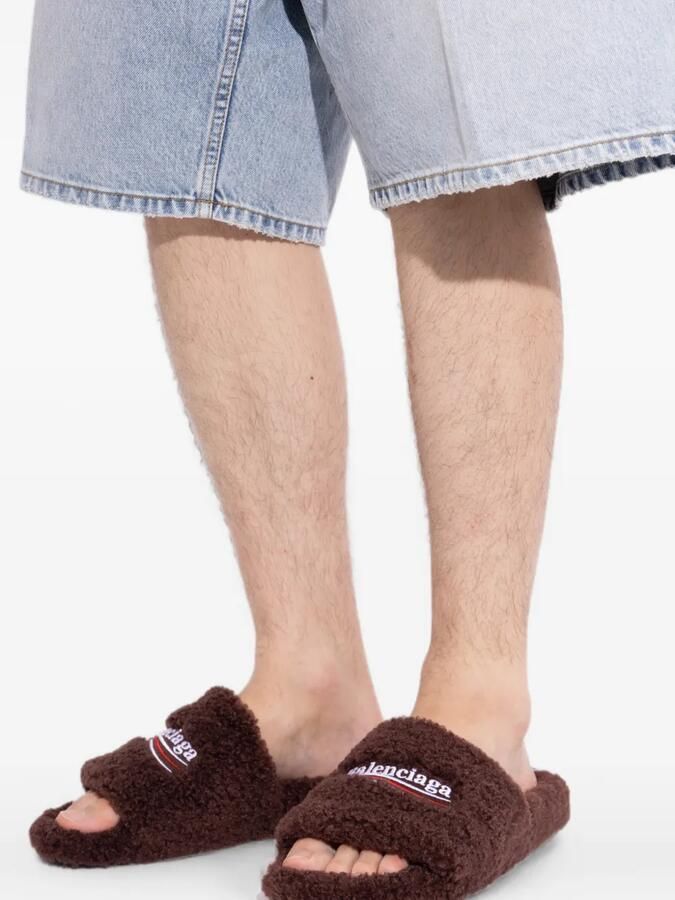 Balenciaga Slippers met geborduurd logo Bruin - Foto 2