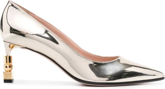 Bally Gelakte 65mm pumps met bewerkte hak Goud