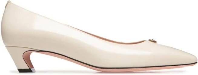 Bally Leren pumps met plakkaat Beige