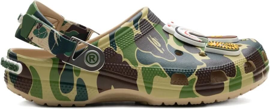 BAPE BLACK *A BATHING APE x Crocs Classic "Chai" klompen Groen