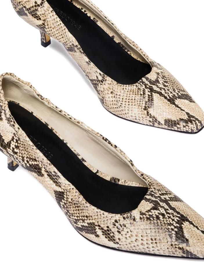 Bernardo 1946 57 mm Manu pumps met slangen-effect Beige - Foto 2