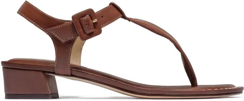 Bernardo Goyara sandalen met T-bandje en gesp Bruin