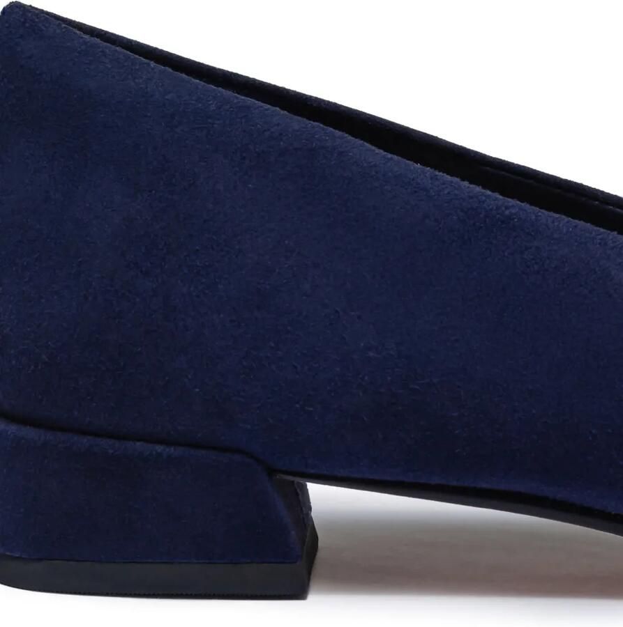 Bernardo Nero suède pumps met amandelvormige neus Blauw - Foto 2
