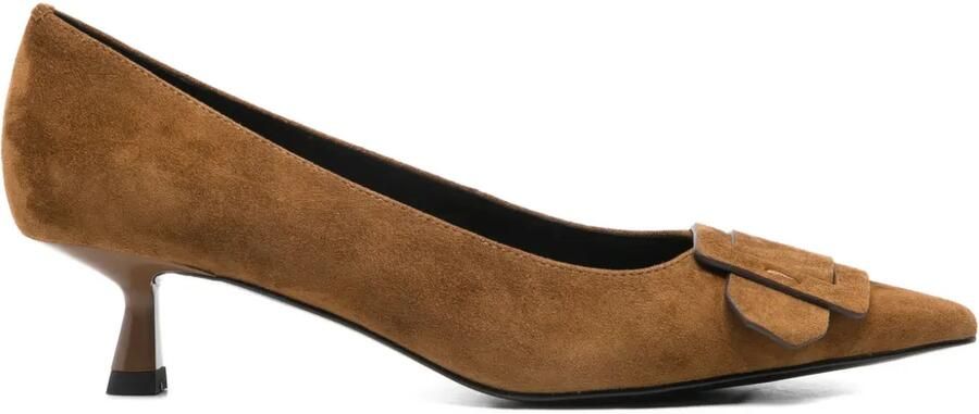 Bibi Lou Pumps met gespdetail en puntige neus Bruin