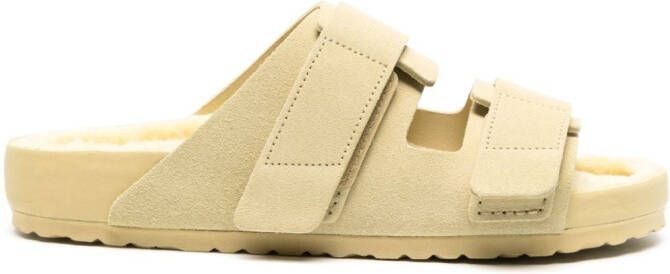 Birkenstock x Tekla Uji suède sandalen Beige