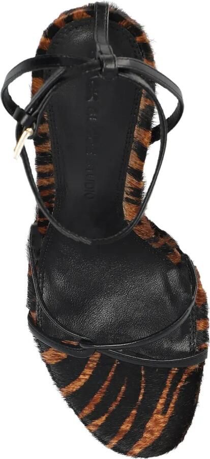 BLACK SUEDE STUDIO Miley leren sandalen met tijger-print Bruin - Foto 5