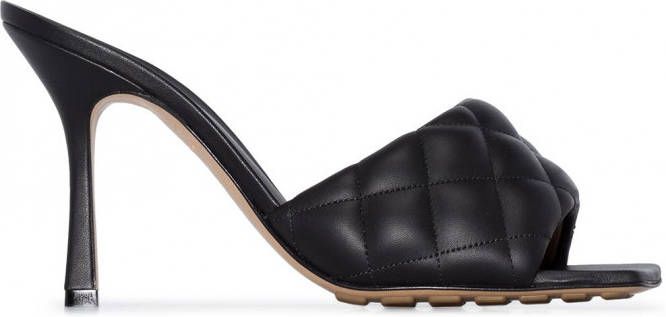 Bottega Veneta Gewatteerde sandalen Zwart