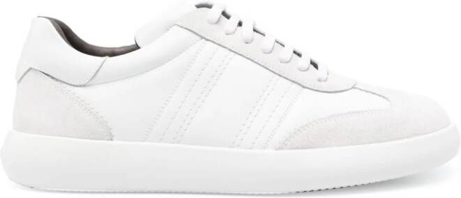 Brioni Sneakers met suède vlakken Wit