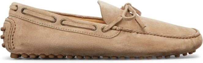 Brunello Cucinelli Suède loafers met strikdetail Beige