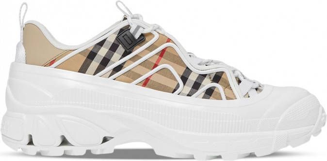 Burberry Arthur geruite sneakers Bruin