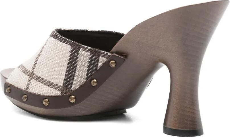 Burberry Geruite sandalen met studs Beige - Foto 2