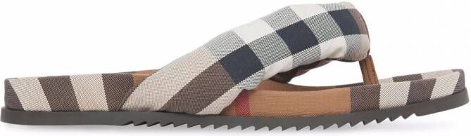 Burberry Geruite slippers Bruin