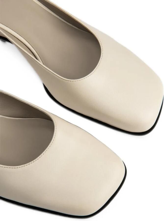 BY FAR Caroo closed-toe wedge mules Wit - Foto 3
