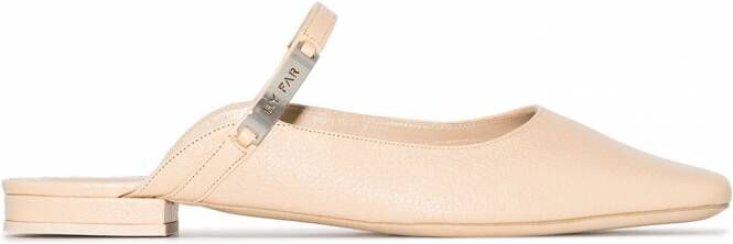 BY FAR Etta leren muiltjes Beige