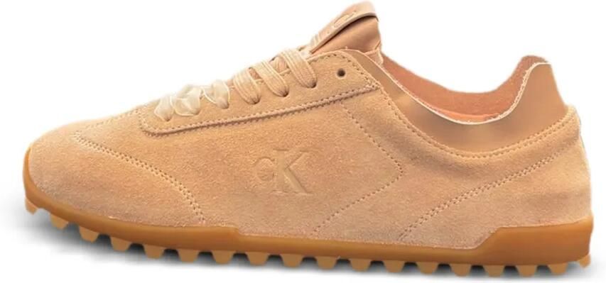 Calvin Klein Suède sneakers met logo-reliëf Beige