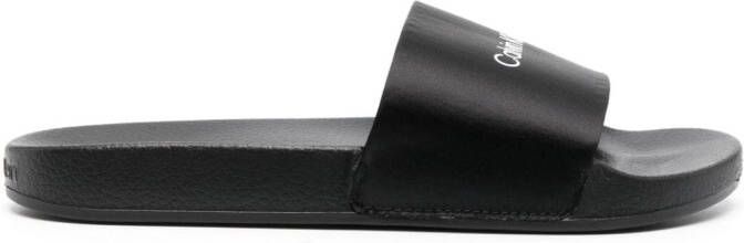 Calvin Klein Slippers met logo-reliëf Zwart