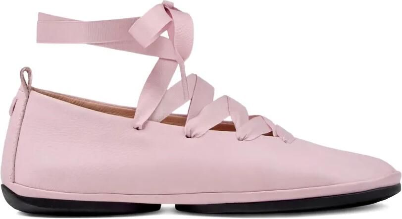 Camper Right Nina ballerina's met veters Roze