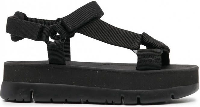 Camper Oruga Up sandalen met plateauzool Zwart