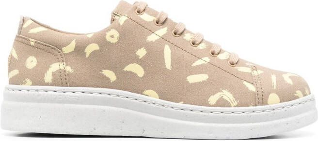 Camper Sneakers met abstract patroon Beige