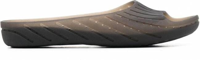 Camper Wabi slippers met open neus Zwart