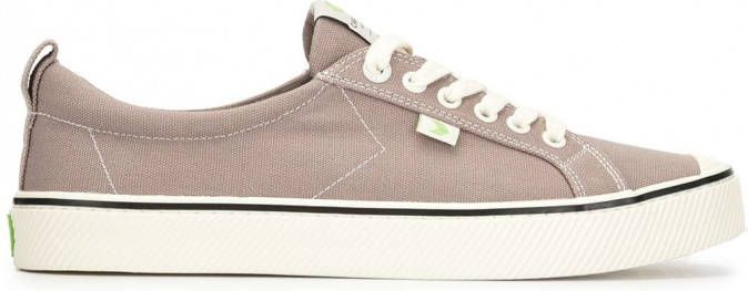 Cariuma OCA low-top canvas sneakers Bruin