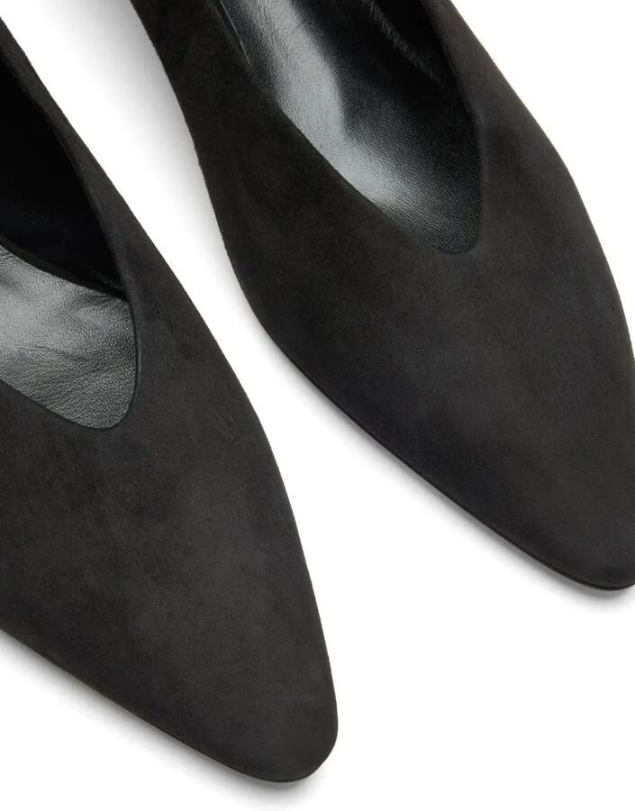 Casadei Giselle suède pumps Zwart