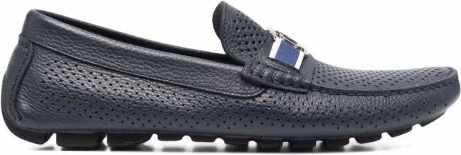 Casadei Geperforeerde leren loafers Blauw