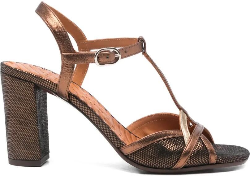 Chie Mihara Bejo leren sandalen met T-bandje Bruin