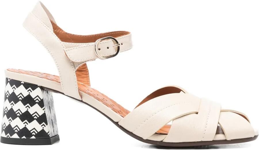 Chie Mihara Sandalen met gekruiste bandjes en blokhak Beige