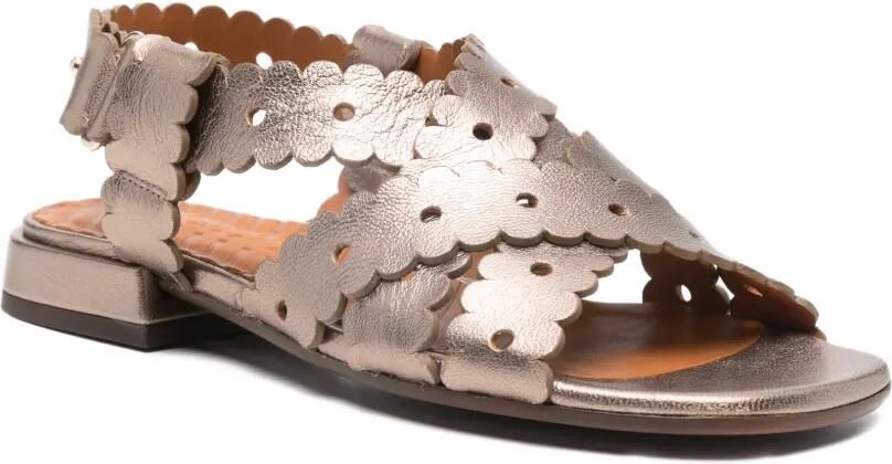 Chie Mihara Sandalen met gewelfde afwerking Goud - Foto 3