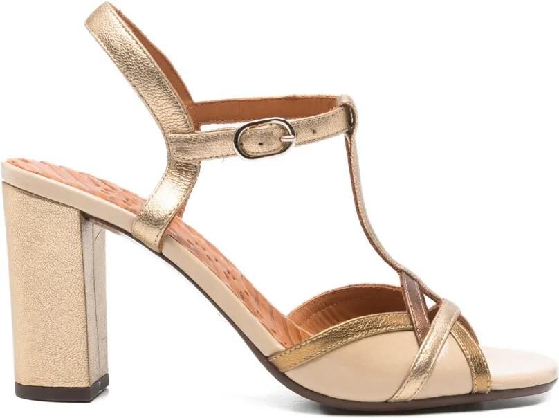 Chie Mihara Sandalen met T-bandje Goud