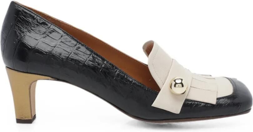 Chie Mihara Shimone pumps met krokodillen-reliëf Zwart