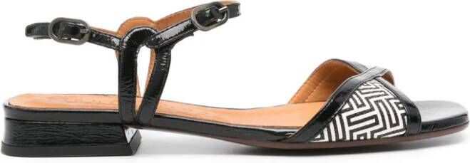 Chie Mihara Tiki lakleren sandalen Zwart