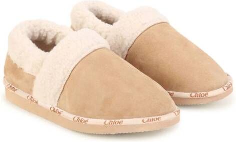 Chloé Kids Fleece slippers Beige