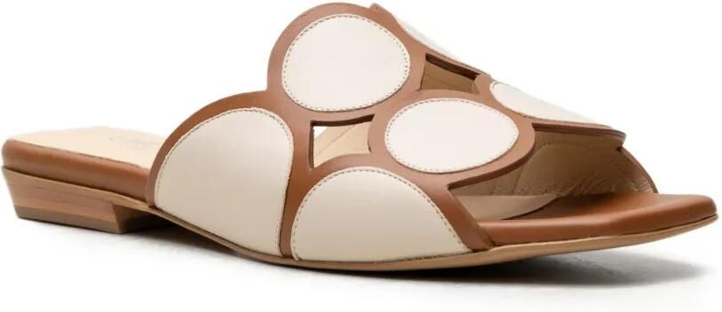 CHUCKIES Leren sandalen met uitgesneden details Bruin - Foto 2