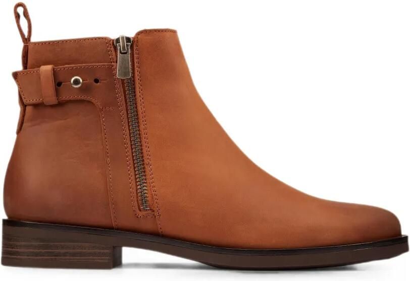 Clarks Originals Memi Lo enkellaarzen met gespdetail Bruin