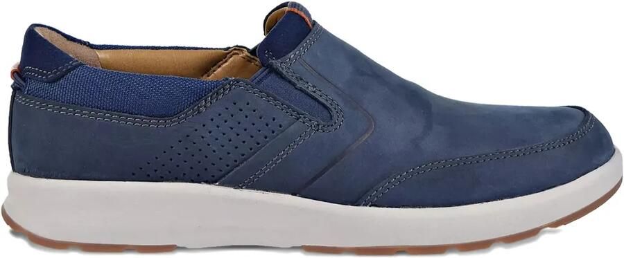 Clarks Originals Un Trail Step loafers met geperforeerd detail Blauw
