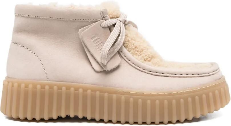 Clarks Torhill veterlaarzen met lammy vlak Beige