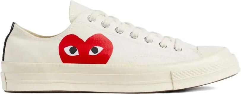 Comme Des Garçons Chuck 70 low-top sneakers met hartlogo Beige