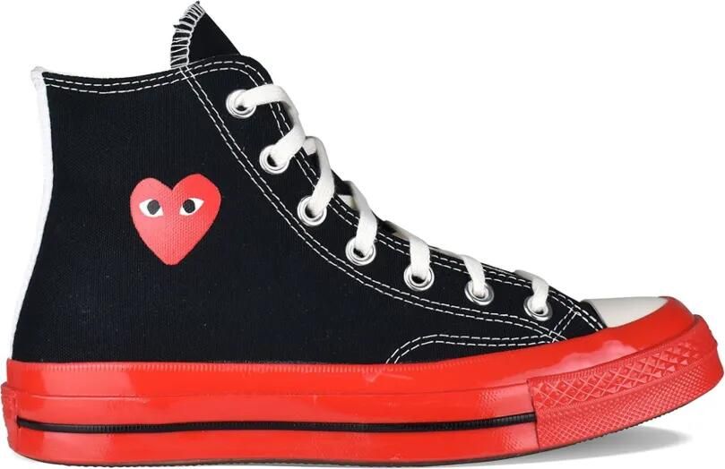 Comme Des Garçons Chuck Taylor sneakers met hartprint Zwart