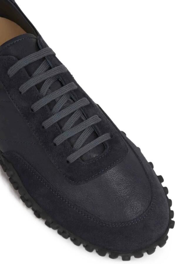 Common Projects Sneakers met leren vlakken en studs Blauw - Foto 2