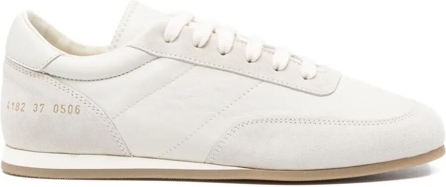 Common Projects Sneakers met suède vlakken Beige