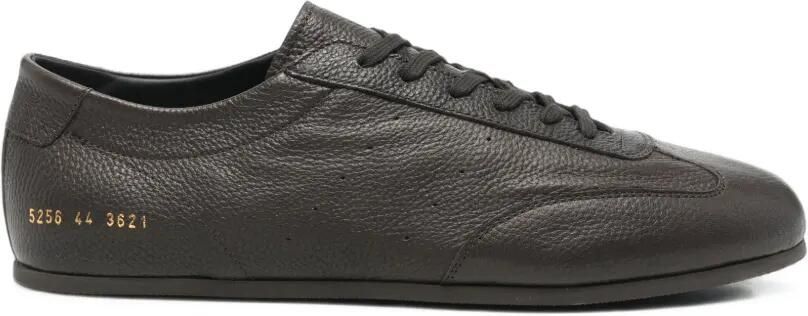 Common Projects Sneakers van bewerkt leer Bruin